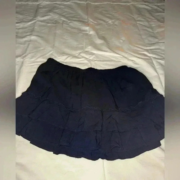 Brandy Melville navy skirt! - Picture 4 of 4